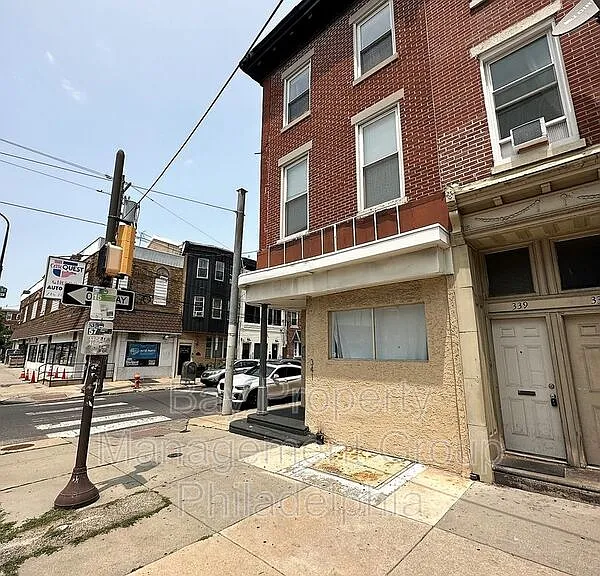 341 W Girard Ave #COMMERCIAL — Photo 2