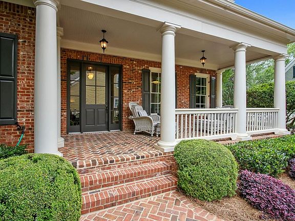 4th image of 135 Sweetbay Cir