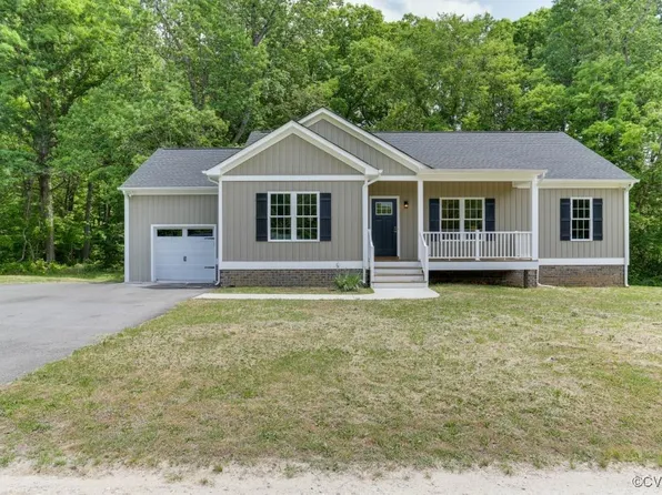 10907 New Town Rd, New Kent, VA 23124