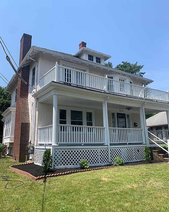 2nd image of 219 Copeland St