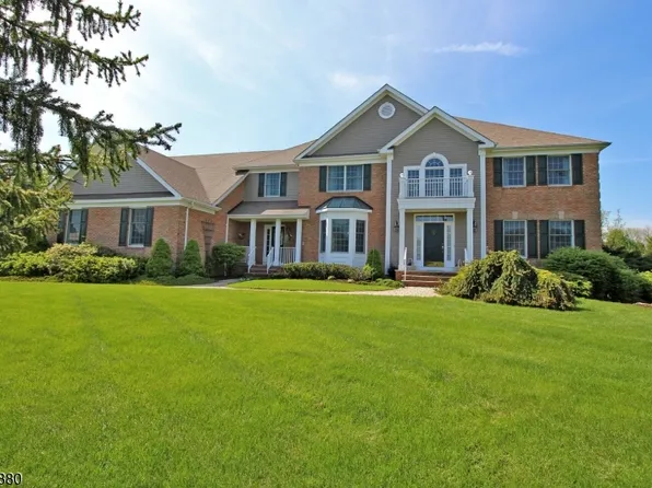 17 Dege Farm Rd, Califon, NJ 07830