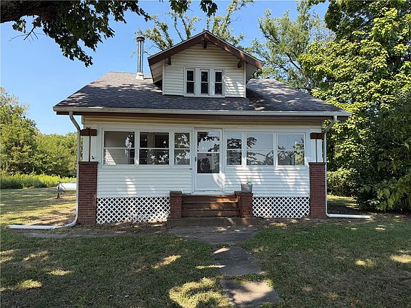 2nd image of 11220 N 450th St
