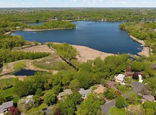 7151 Annapolis Ln N, Maple Grove, MN 55311