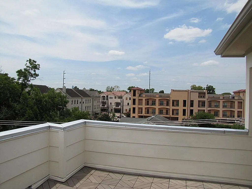 Floyd Street, Houston — Photo 2