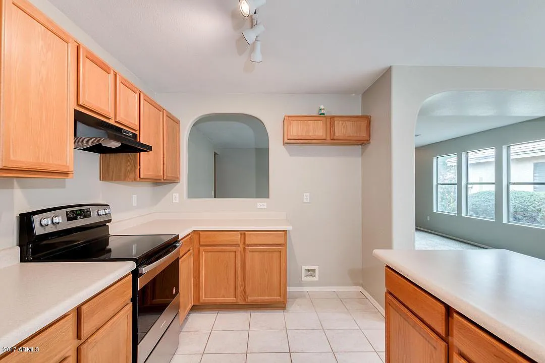 3 bed, 1579 sqft, $2,750 — Photo 2