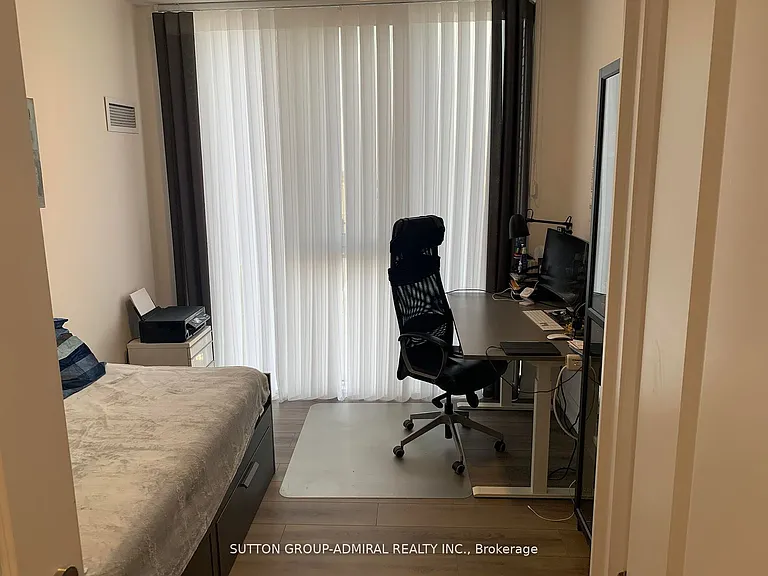 20 Gatineau Dr #702 — Photo 10