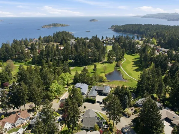 2420 Evanshire Cres, Nanoose Bay, BC V9P 9G7