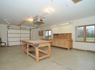 530 Hidden Glen Ct, Colgate, WI 53017