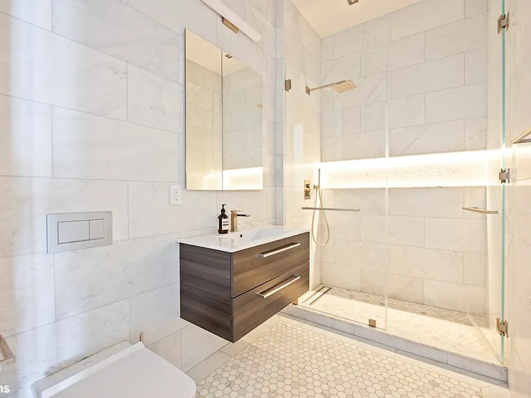 9 E 82nd St #5 — Photo 7