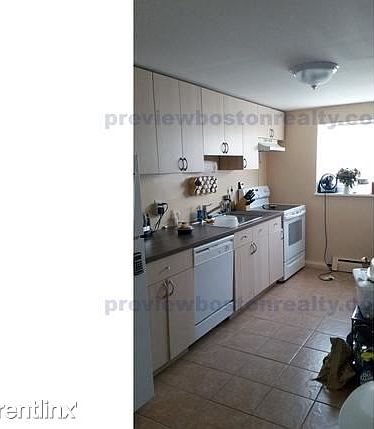 2nd image of 53 Colborne Rd #3SD