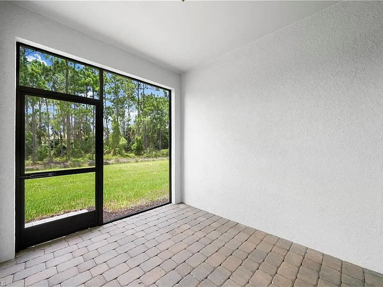 4246 Sonoma Oaks Cir — Photo 26