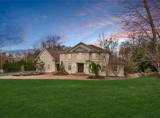 14 Pvt Lovett Ct, Blauvelt, NY 10913