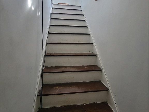 5th image of 3110 Brentwood Ave