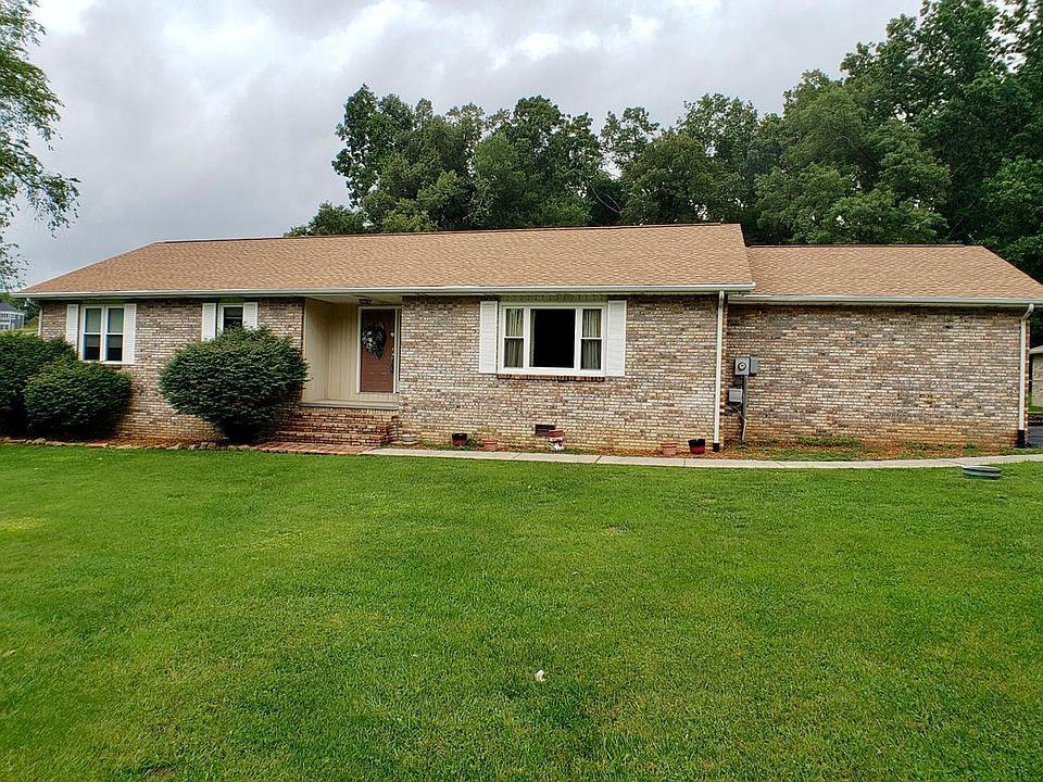 1st image of 100 Parkway Ln