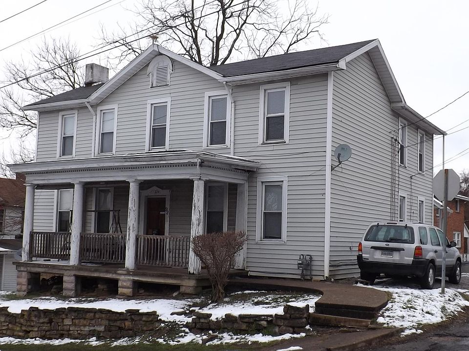 2nd image of 92 W Berkeley St