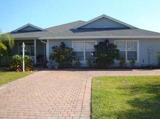 650 NE Timberdoodle Trl, Port Saint Lucie, FL 34983