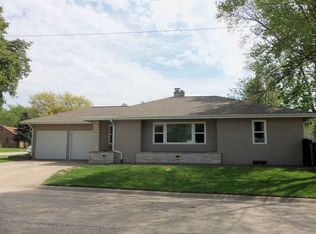 5046 Arlington St, Loves Park, IL 61111