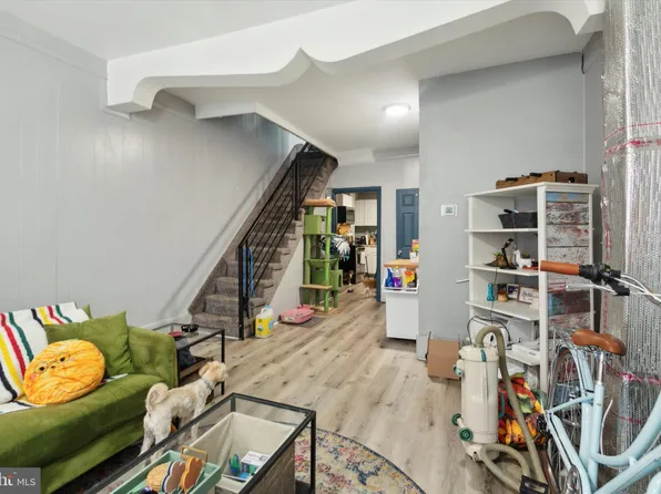 1725 Monument St, Philadelphia, PA 19121