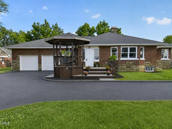 2826 Olde Curtice Rd, Northwood, OH 43619