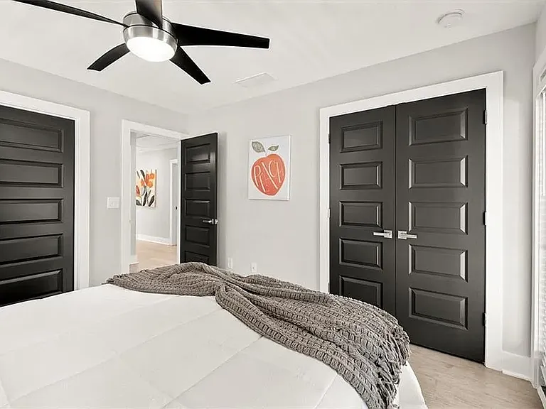2145 Park Ter — Photo 41