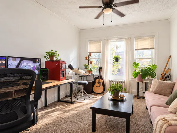 16812 Madison Ave APT 11, Lakewood, OH 44107