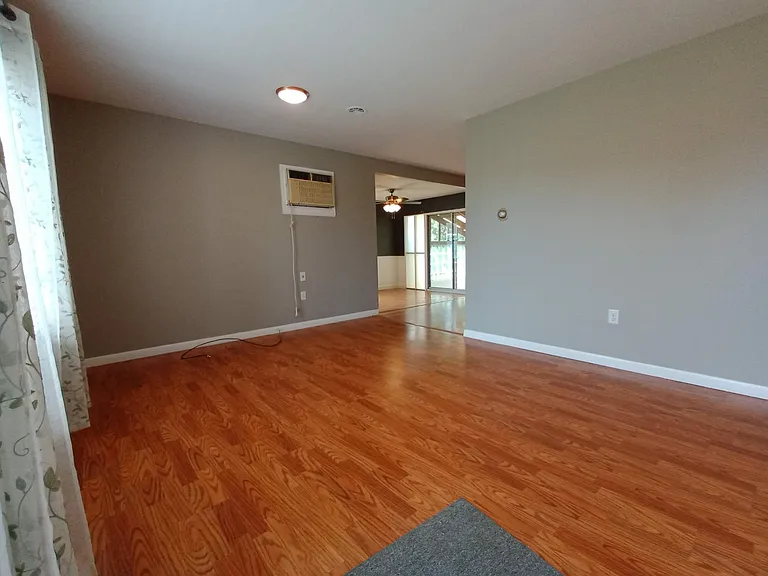 2365 Corning Rd — Photo 2