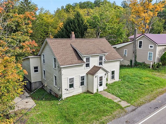 3rd image of 33 Shaffer Rd