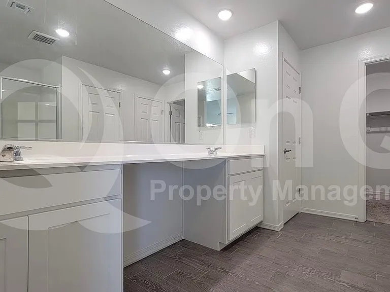 10838 W Marguerite Ave — Photo 6