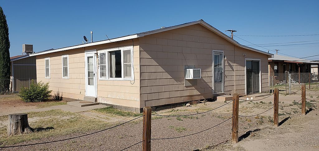 2507 Alaska Duplex #A-B, Alamogordo, NM 88310 | Zillow