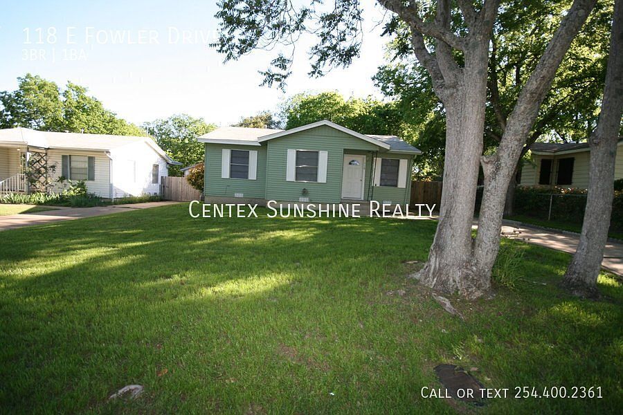 1st image of 118 E Fowler Ave