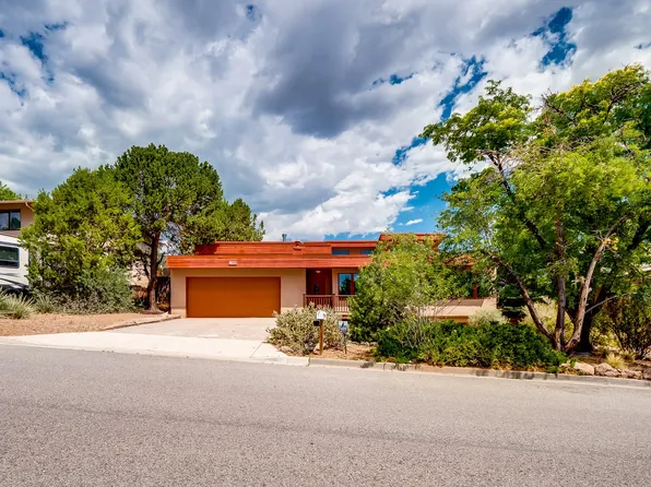 1980 Camino Mora, Los Alamos, NM 87544