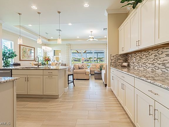 5th image of 10213 Livorno Dr