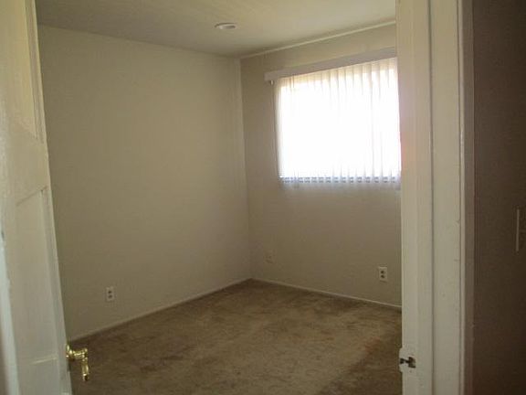 5th image of 40 Evandale Ave APT C