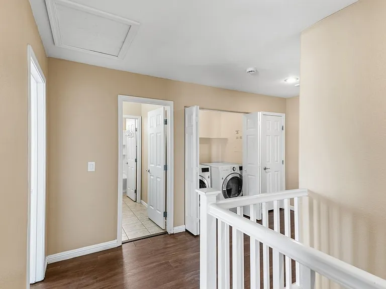 527 Newberry Springs Dr — Photo 24