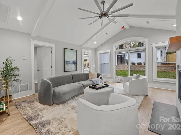 1320 Brook Rd, Charlotte, NC 28205