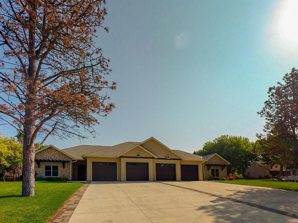 1st image of 15638 Lakeshore Dr