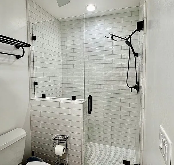5818 Clear Valley Ct — Photo 17