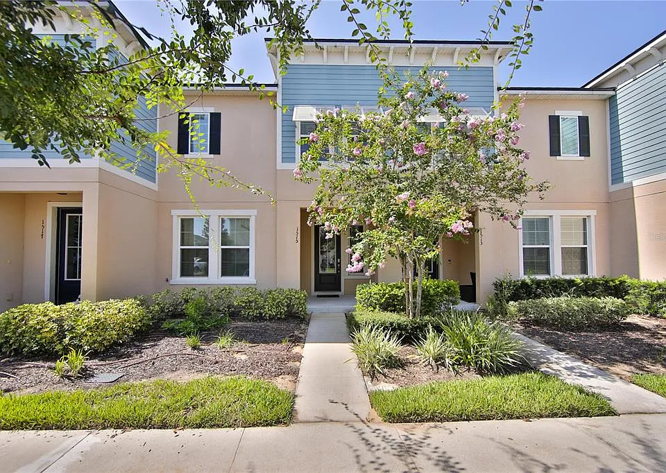 1515 Carey Palm Cir