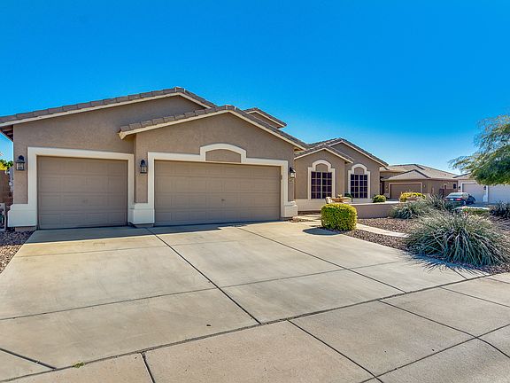 3rd image of 6125 N ORO VISTA Court