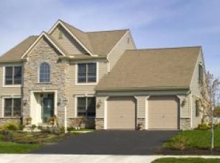 506 Rose Petal Ln, Mount Joy, PA 17552