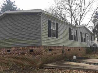 250 Cleveland Chapel Rd, Spartanburg, SC 29303