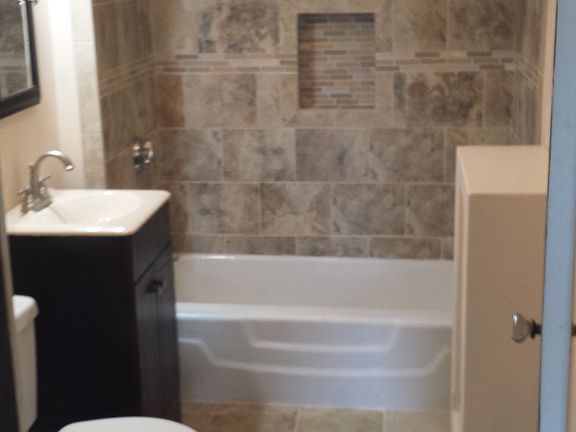 2nd flr - full bath