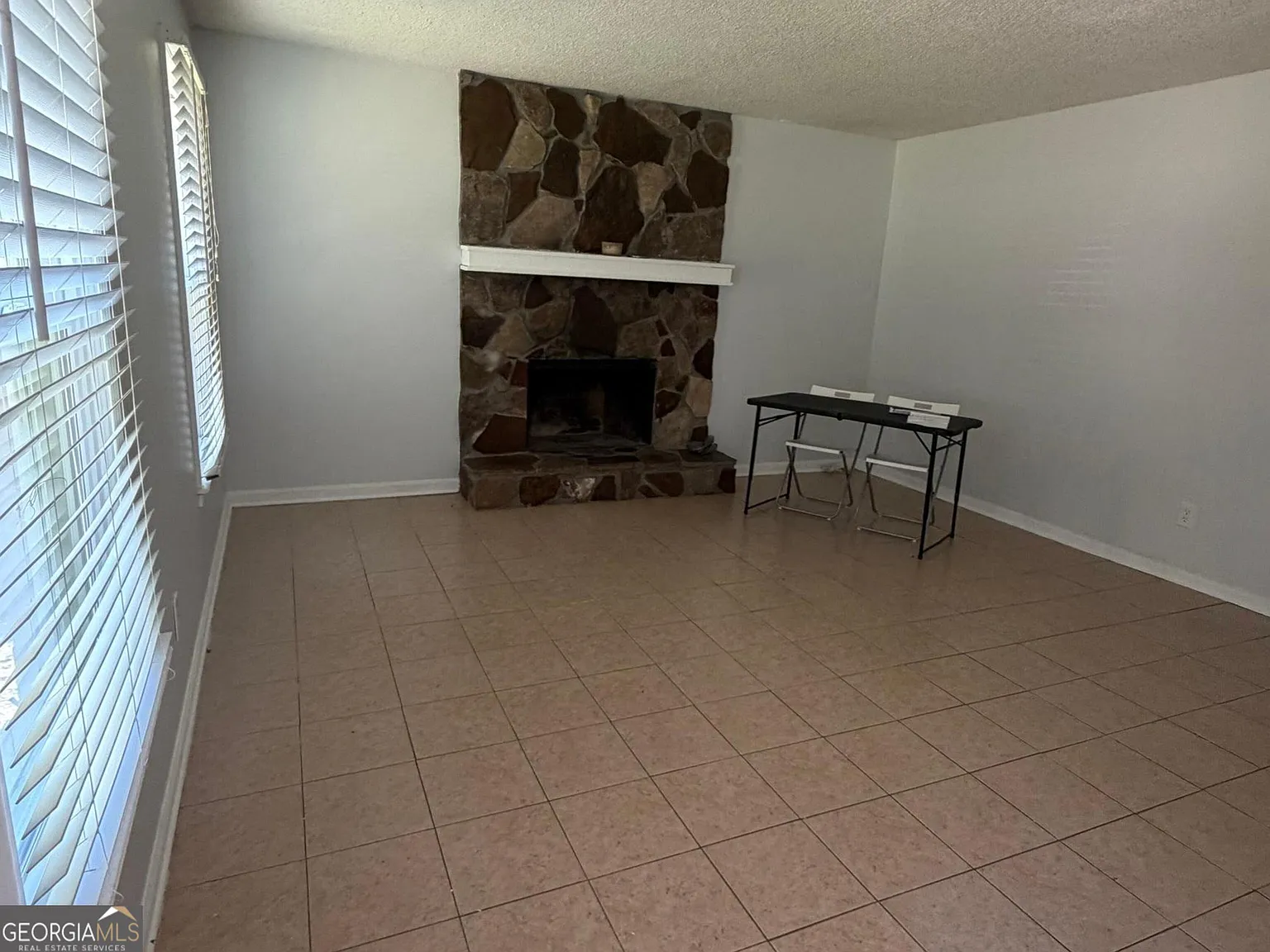 2 bed, 2.5 bath, 1200 sqft, $1,500 — Photo 4