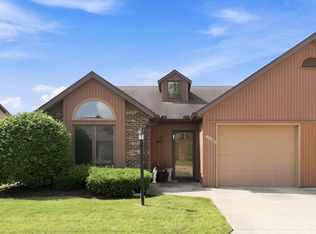 4905 Woodmark Ct, Fort Wayne, IN 46815