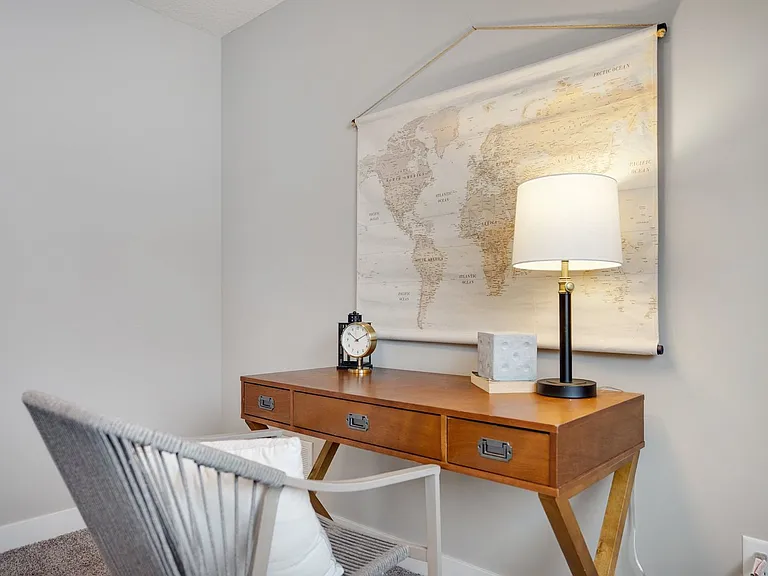 Available 07/01! New Build 4 bed 3 Bath in Hopkins! — Photo 30