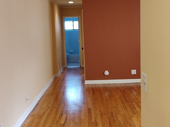 4th image of 420 Park Pl