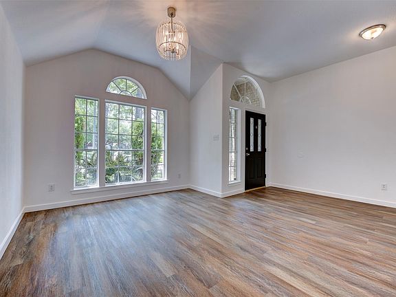 4th image of 2402 Misty Falls Ct