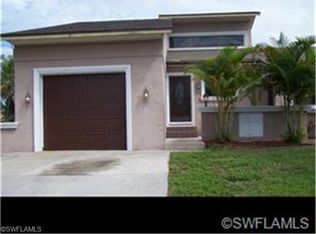 51 Pelican St W, Naples, FL 34113