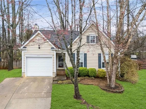 9206 Rotherham Ln, Charlotte, NC 28216