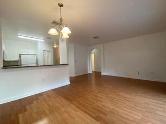 5th image of 1480 NE 33rd Ave Unit 101